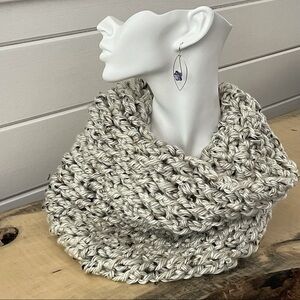 Handmade Extra Soft Marble Wheat Cowl Chunky Knit Crochet Statement Scarf Warm
